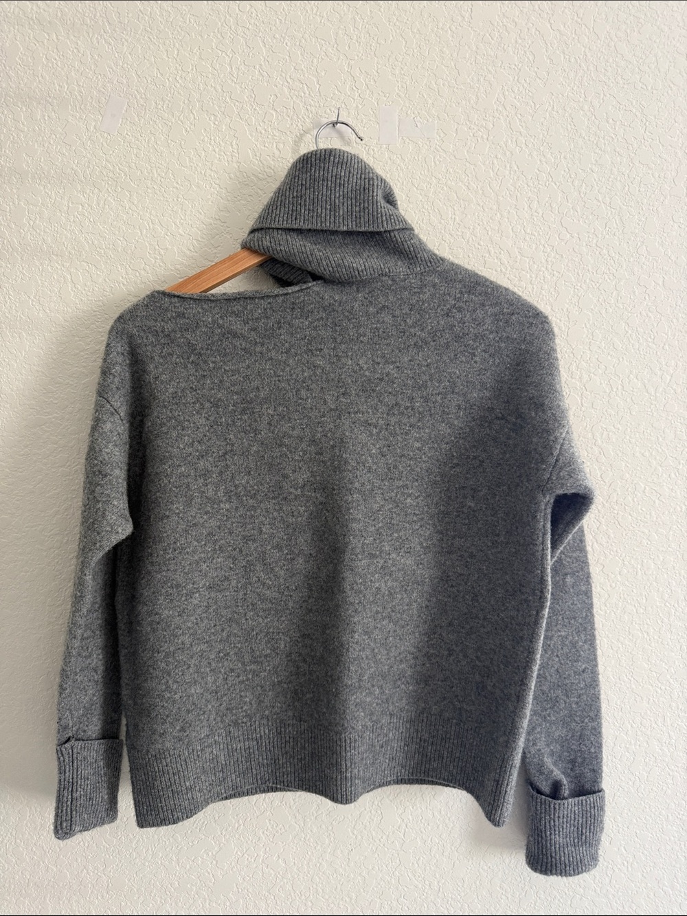 PAIGE Raundi Wool Blend Cutout Shoulder Turtleneck Heather Gray Sweater - Picture 3 of 10